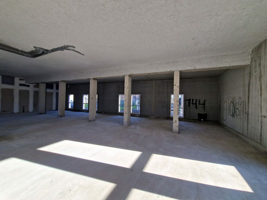 Caen – A VENDRE – Local commercial  ou bureaux d&rsquo;environ  260 m²