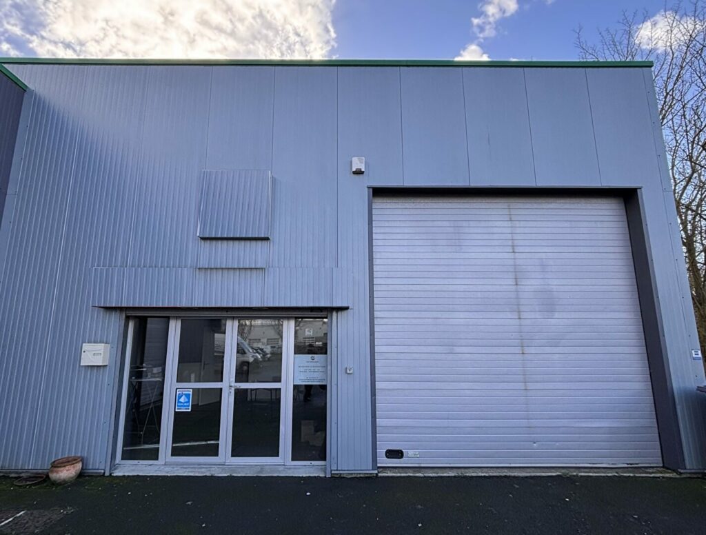 A louer local d&rsquo;activité de 200 m² environ sud est de CAEN.