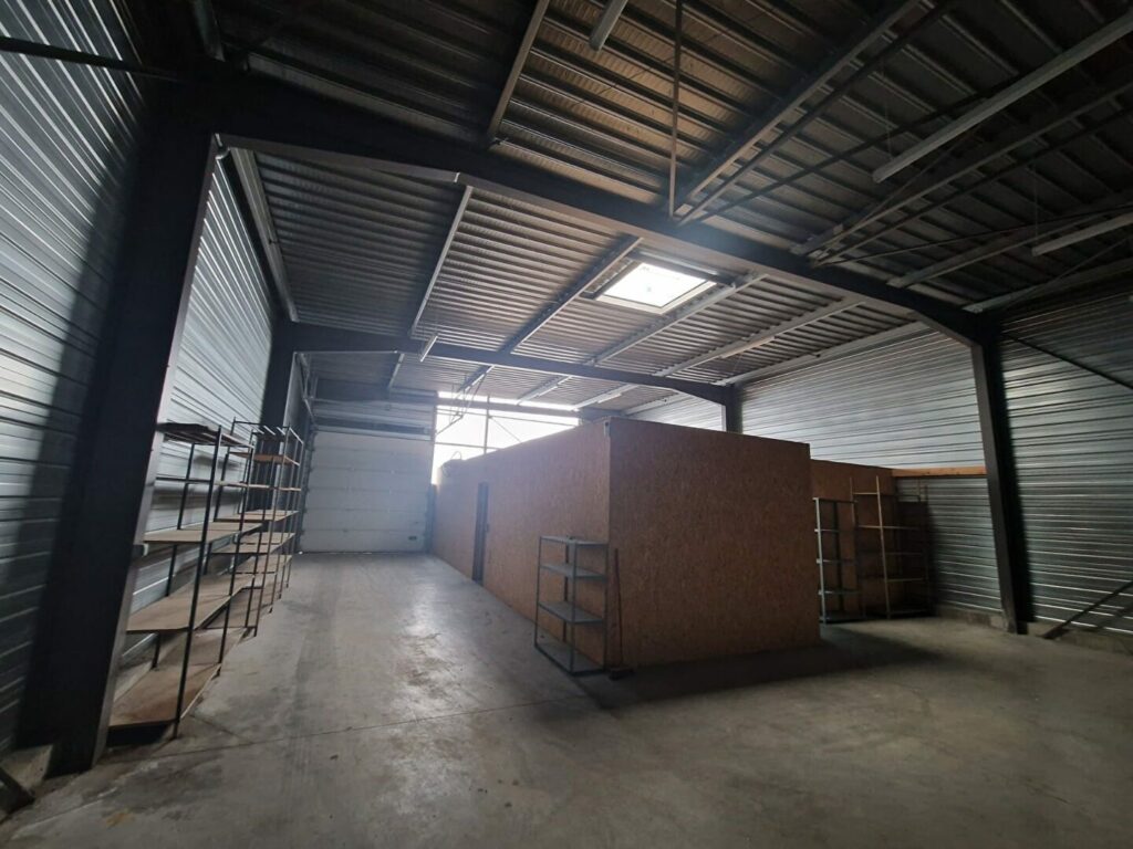 Sud de Caen – A LOUER – 270 m² de locaux d&rsquo;activités avec Bureaux