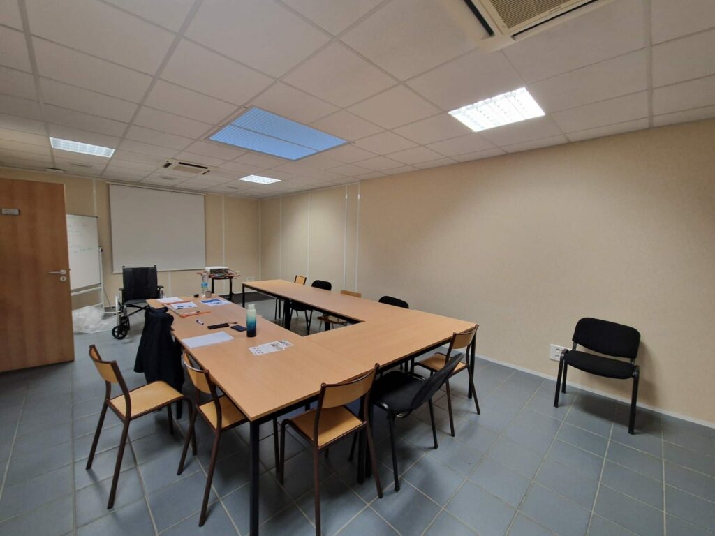 Immobilier Professionnel à louer Ifs