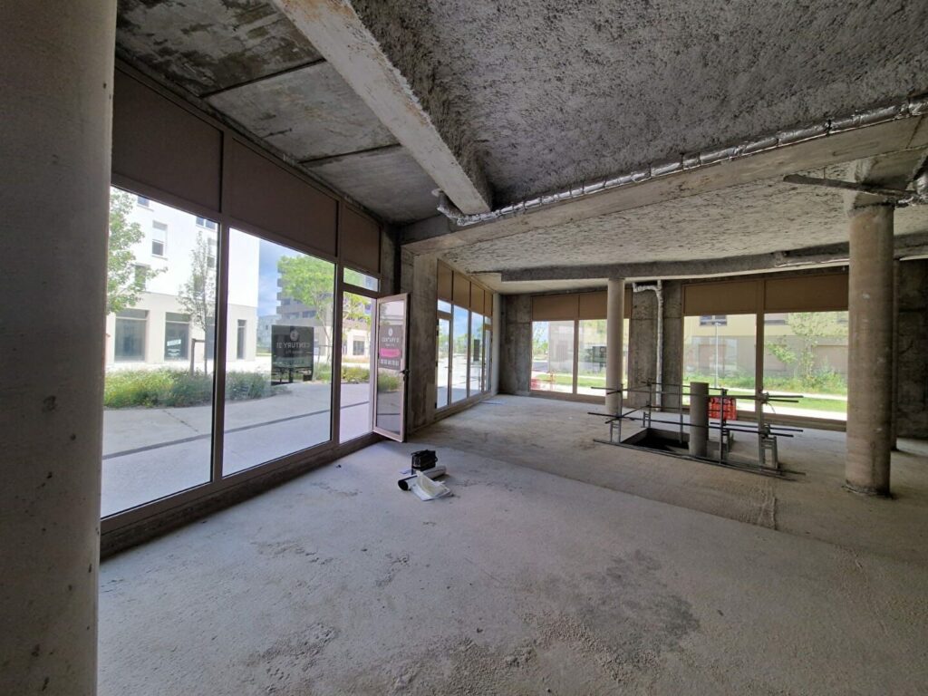 A louer Fleury Sur Orne – Local commercial neuf avec Réserve 158.10 m²