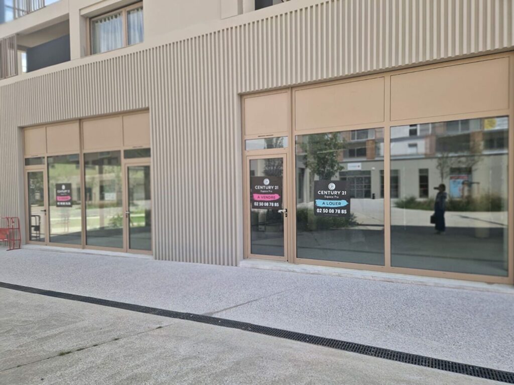 Sud de Caen – A LOUER  – Local commercial neuf  106.60 m²