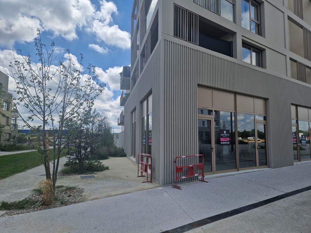 A louer Fleury Sur Orne – Local commercial neuf 264.70 m²
