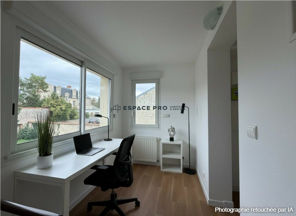 Maison rénovée avec jardin et garage