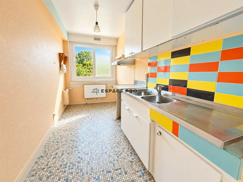 APPARTEMENT A RENOVER
